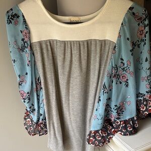 Elegant Sheer Sleeve Blouse in Gray and Blue